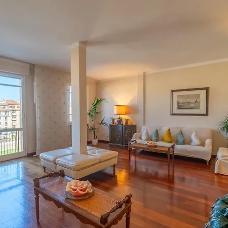 Ponte Vecchio View Luxury Apartment Florence Exterior photo