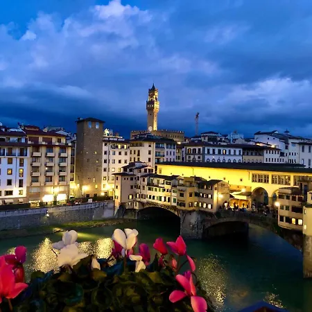 Ponte Vecchio View Luxury Apartment Florence Exterior photo