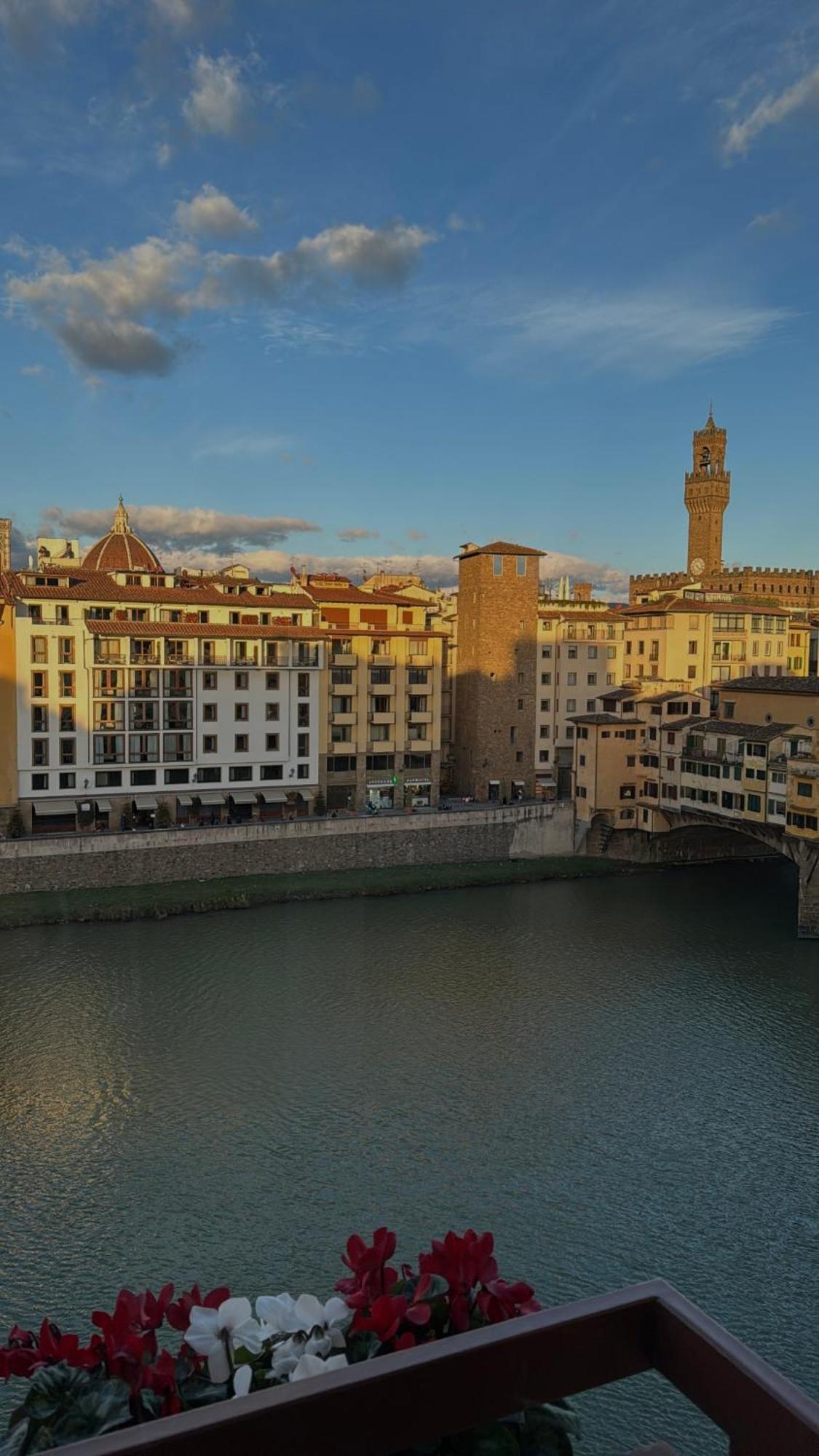 Ponte Vecchio View Luxury Appartamento *